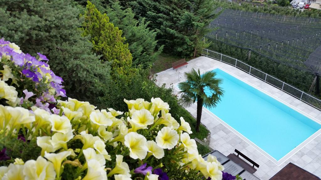 Pension Weinberg Rifiano Exteriör bild