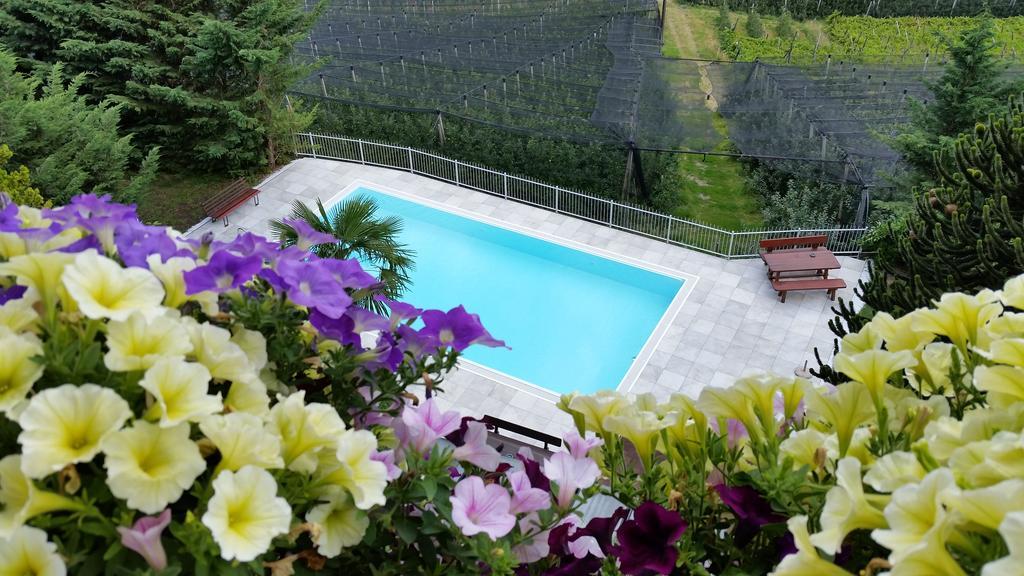 Pension Weinberg Rifiano Exteriör bild